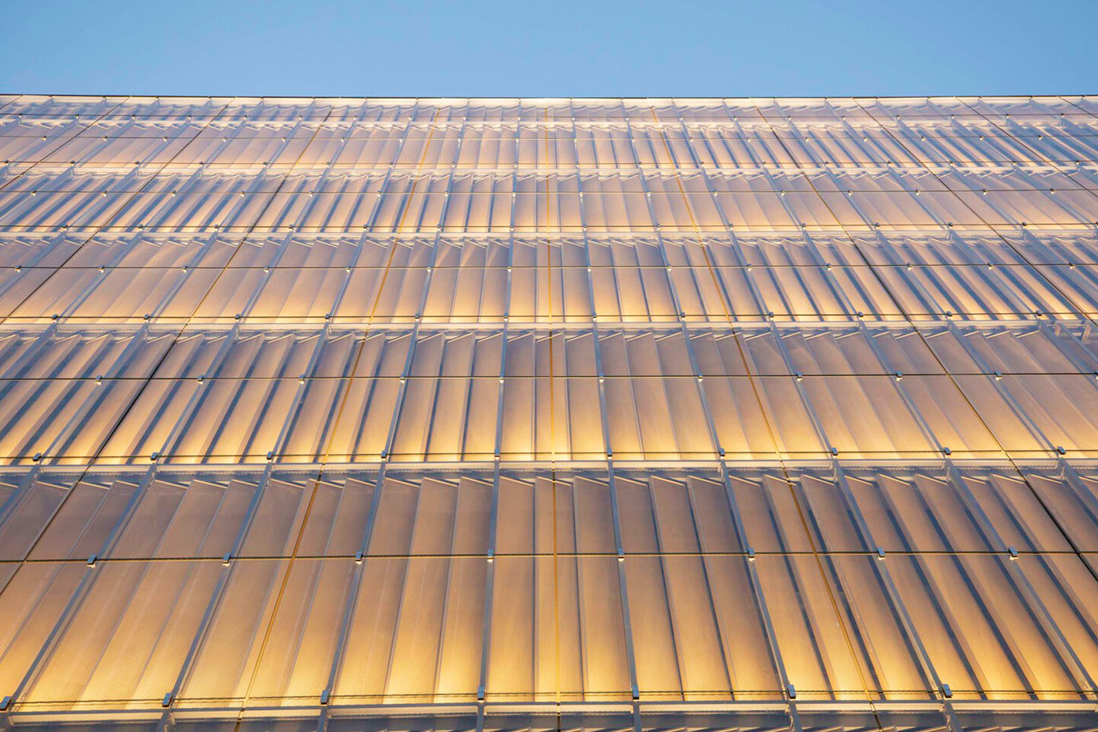 YOFC Headquarters facaded - Expaned metal mesh -6